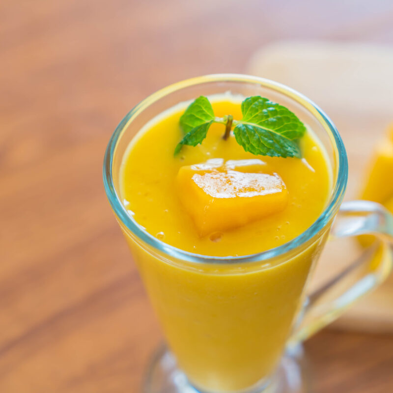 fresh mango smoothie